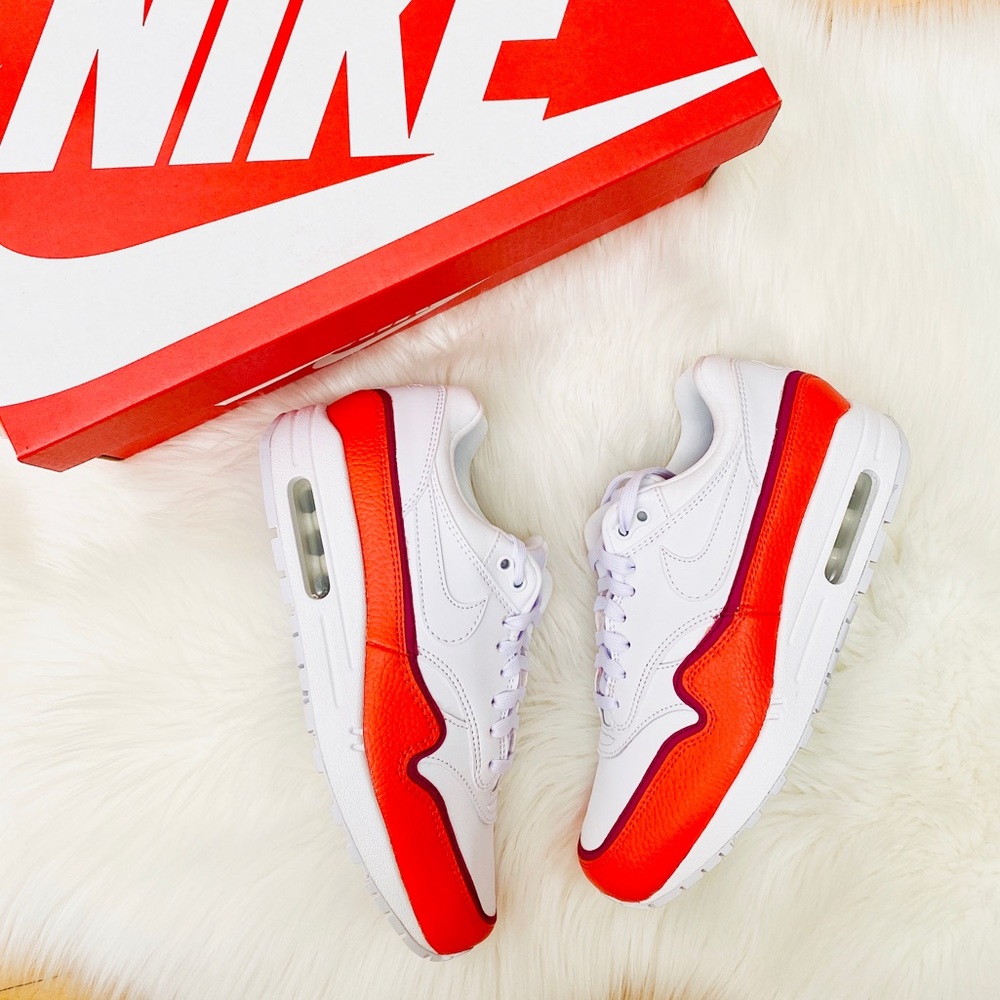 NIKE Air Max 1 SE Sneakers